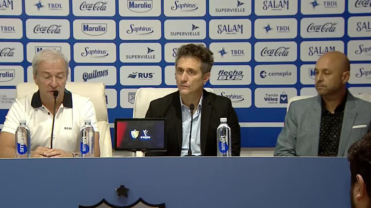 "ES UN ORGULLO ESTAR EN EL LUGAR QUE ESTUVO CARLOS BIANCHI". Las primeras palabras de Guillermo Barros Schelotto como entrenador de Vélez.