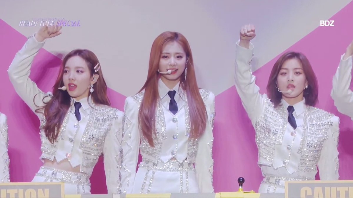 TWICE's iconic BDZ acapella at Tokyo Dome 🔥