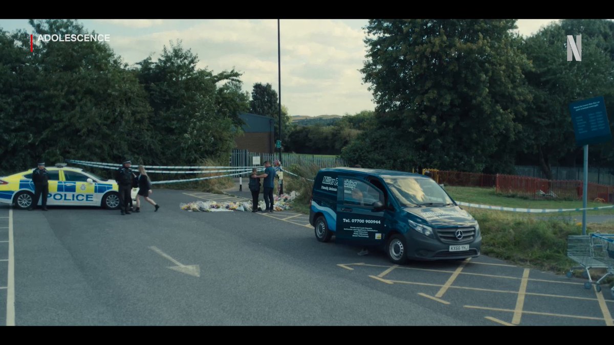 The girl who sings at the end of Episode 2 is the actor who plays the victim, Katie Leonard. 😭 #Adolescence