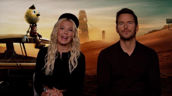 Duelo de comida española versión Millie Bobby Brown y Chris Pratt.