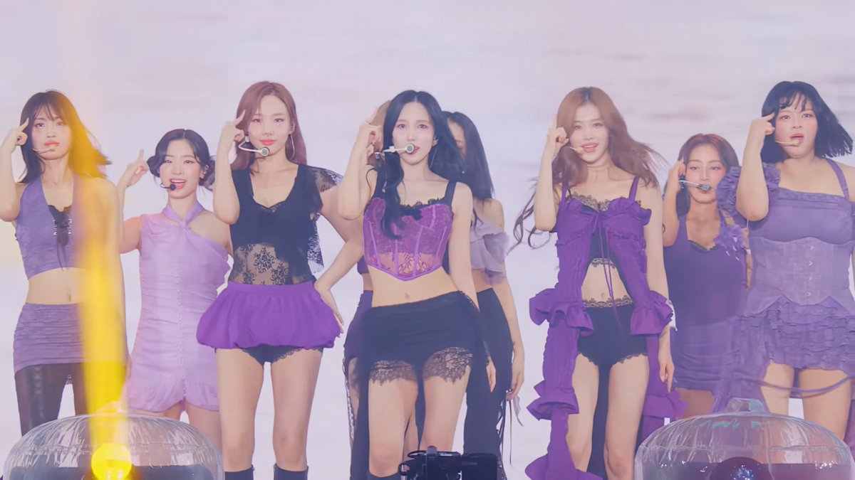 ━ HARE HARE by #TWICE ⭐NISSAN STADIUM 🇯🇵 (2024)