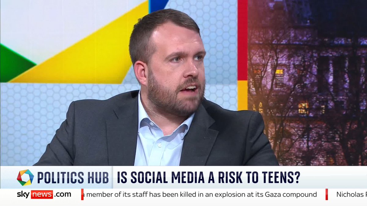 'I am telling you now as a father, my children will not have a smartphone before the age of 16' Former teacher and former Tory MP Jonathan Gullis says the government is failing to tackle tech firms over toxic content online. 📺 Sky 501