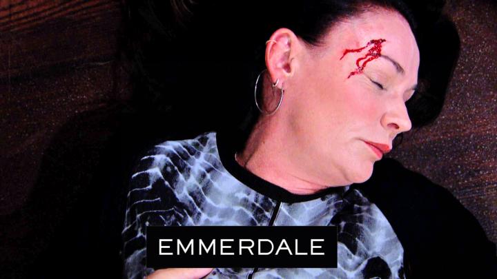 John found Chas just in time 😰 #Emmerdale