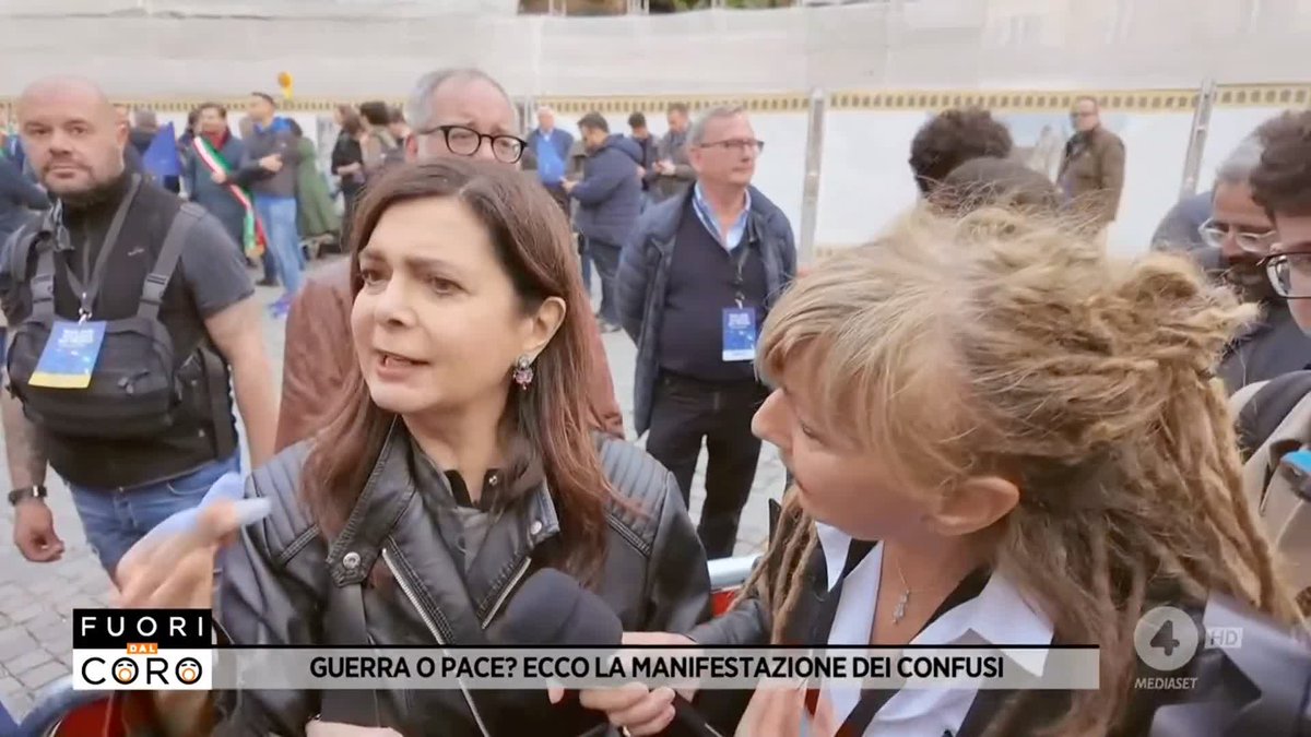 Il riarmo da 800 miliardi serve per difendere l'Ucraina o per rialzare il PIL della Germania? Lo abbiamo chiesto a Carlo Calenda e Laura Boldrini e queste sono state le loro (non) risposte. Il servizio di Raffaella Regoli a #Fuoridalcoro è su Mediaset Infinity