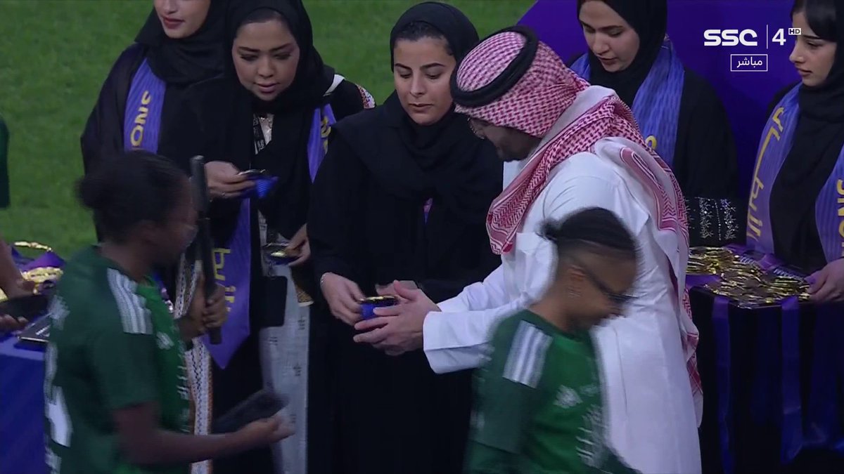 شيل شيل شيل …. أهليــنا ذهـب🏆👏🏻💚 #الأهلي_القادسية #كأس_الاتحاد_السعودي_للسيدات