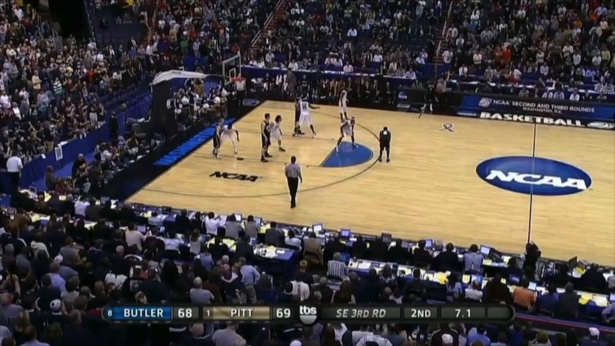 14 years ago today! 8-seed Butler upsets 1-seed Pittsburgh, 71-70, in the 2011 NCAA Tournament! One of the wildest endings to an NCAA Tournament ever: - Andrew Smith bucket with 2.2 seconds left puts Butler up one (70-69) - Shelvin Mack fouls Gilbert Brown with 1.4 seconds left - Gilbert Brown makes the 1st FT to tie the game (70-70) - Gilbert Brown misses the 2nd FT, Matt Howard gets the rebound and is fouled - Matt Howard makes the 1st FT (71-70) Butler wins #DawgsOnly