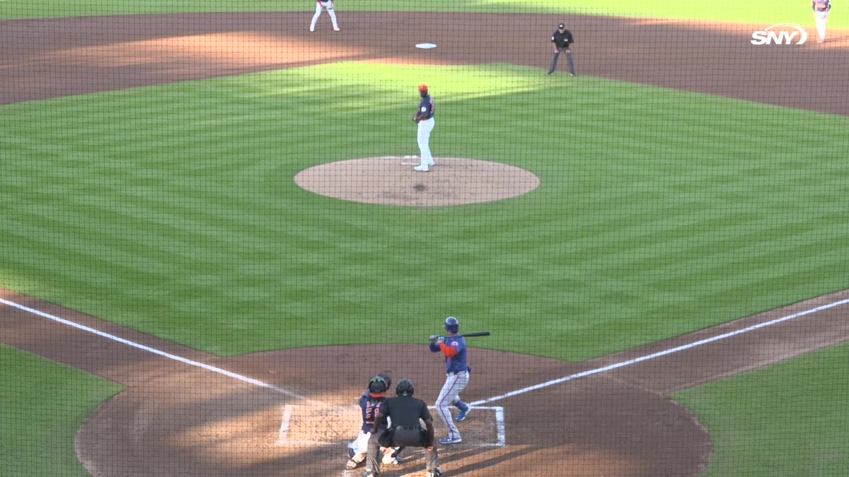 Left field continues to be an adventure for Jose Altuve