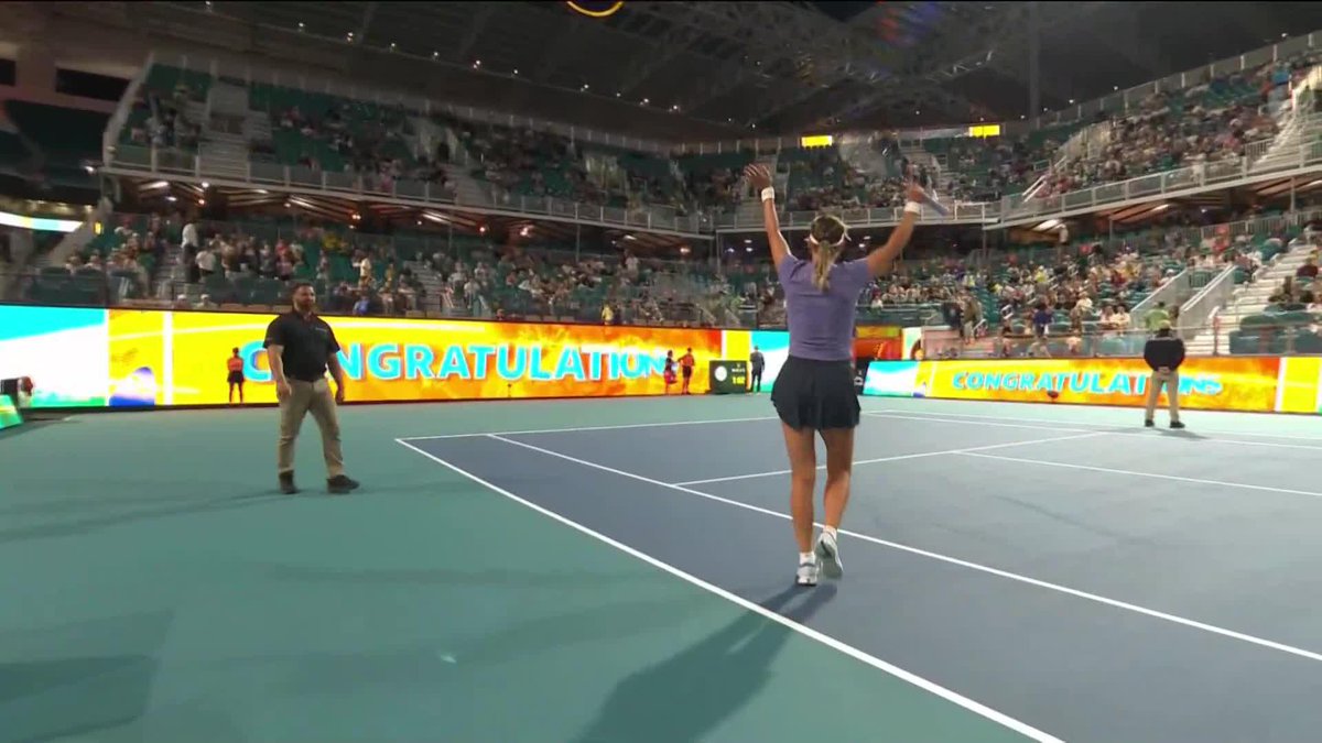 Cruising into the next round ⛵️ victoria azarenka defeats Kalinina in straight sets and is into the next round in Miami! #MiamiOpen