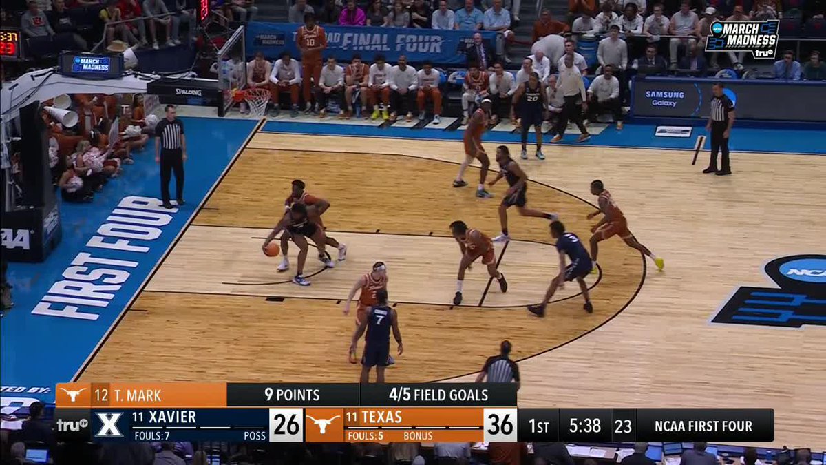 "SENT BACK. ONYEMA" 🚫 The Texas forward with a STRONG rejection 😤 #MarchMadness Texas Men’s Basketball