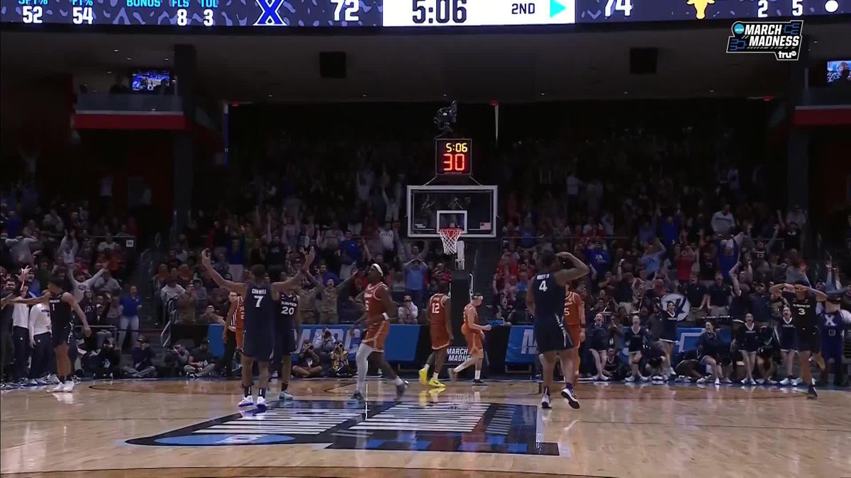Turn on your volume and just listen to this Dayton crowd on this sequence 🔥