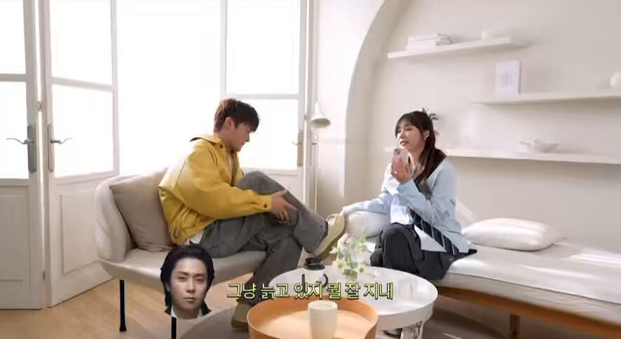 eunji and inguk called eun jiwon to let him know they will do a remake of couple jiwon: where are you now? eunji: near namsan tower jiwon: so you’re having a date inguk: it’s been 13 yrs since we met jiwon: so you guys have a baby now? do hakchan 🤣🤣🤣