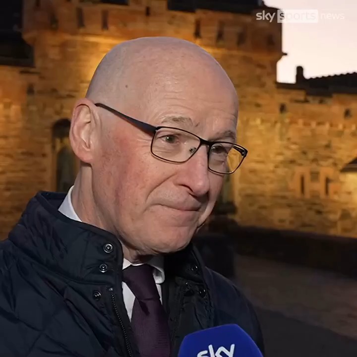 🗣️ "I've not changed my view about alcohol in football stadiums. The evidence supports the conclusions I come to." Alcohol has been banned since 1981 in Scottish football. First Minister John Swinney says safety is the key, as he was asked why that ban was still in place ⤵️
