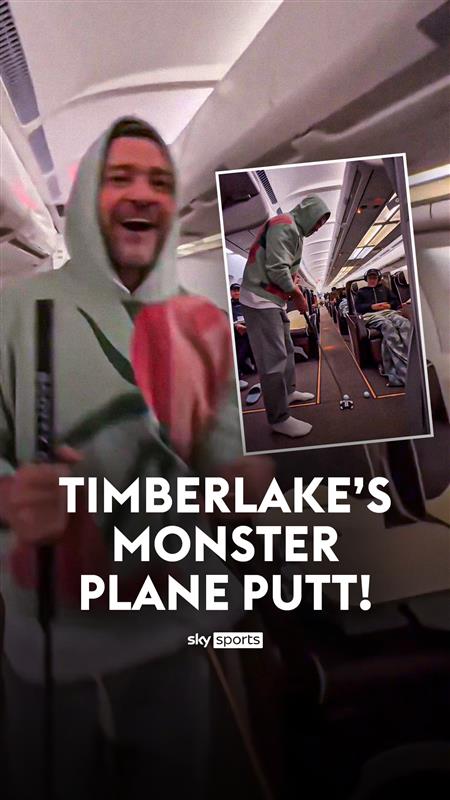 Justin Timberlake flexing with this crazy plane putt 🤩