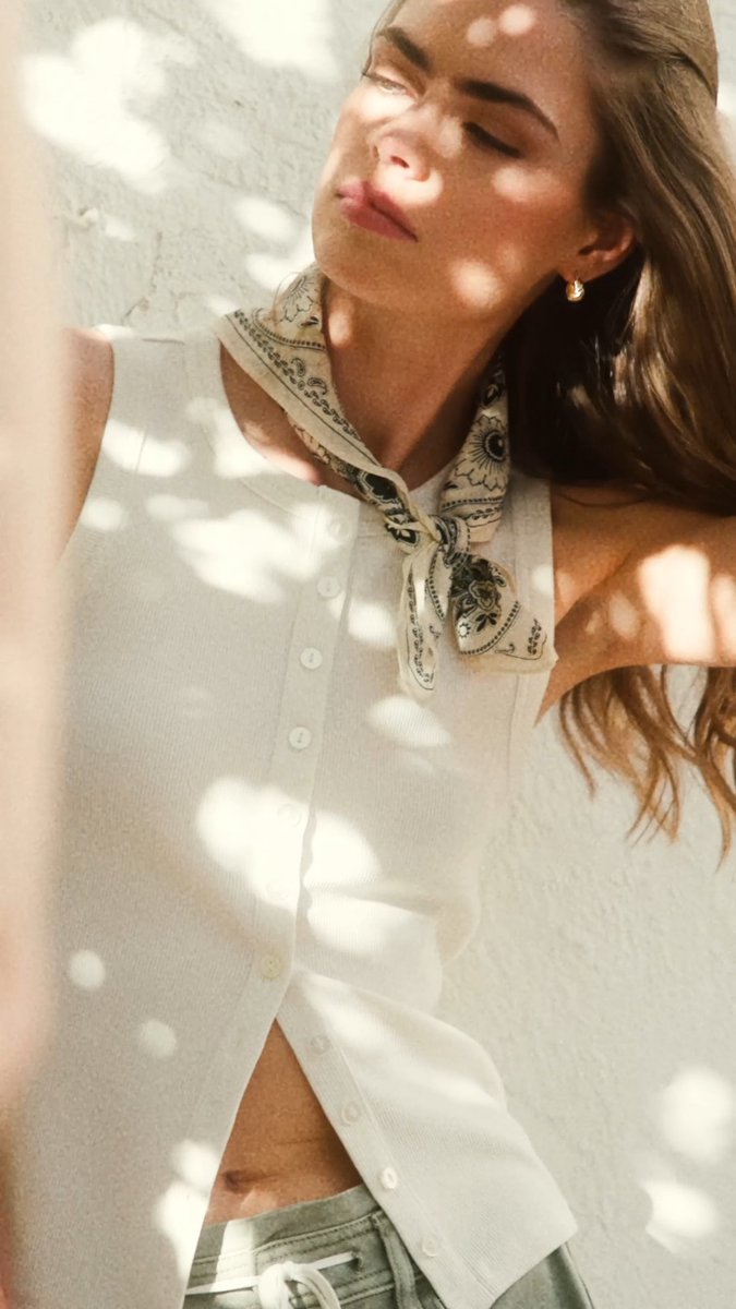 The moment has finally arrived... Introducing ApriLight, our new favorite mantra that just so happens to double as the ultimate Edit of the season. Ready to embrace spring's fresh energy and latest styles? ✨ Order your personalized Edit here