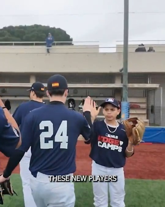 The Real Federación Española de Béisbol 12u and 15u teams participated in the MLB EDGE Camps showcasing the talent in Barcelona 🇪🇸⚾️💪 MLB | RFE Béisbol y Sófbol | MLBEurope | @LasMayores | MLBNetwork