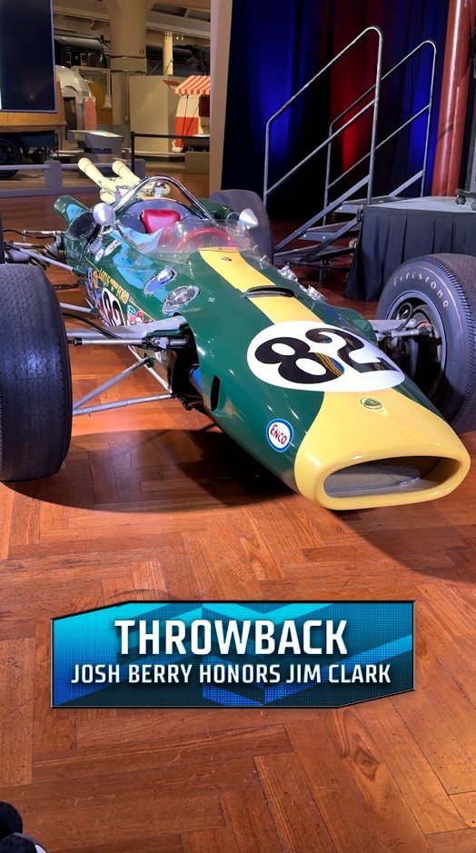 A closer look at Josh Berry's Darlington throwback that pays tribute to Jim Clark and his 1965 Indy 500-winning Lotus 38. @BobPockrass | #NASCAR | #INDYCAR