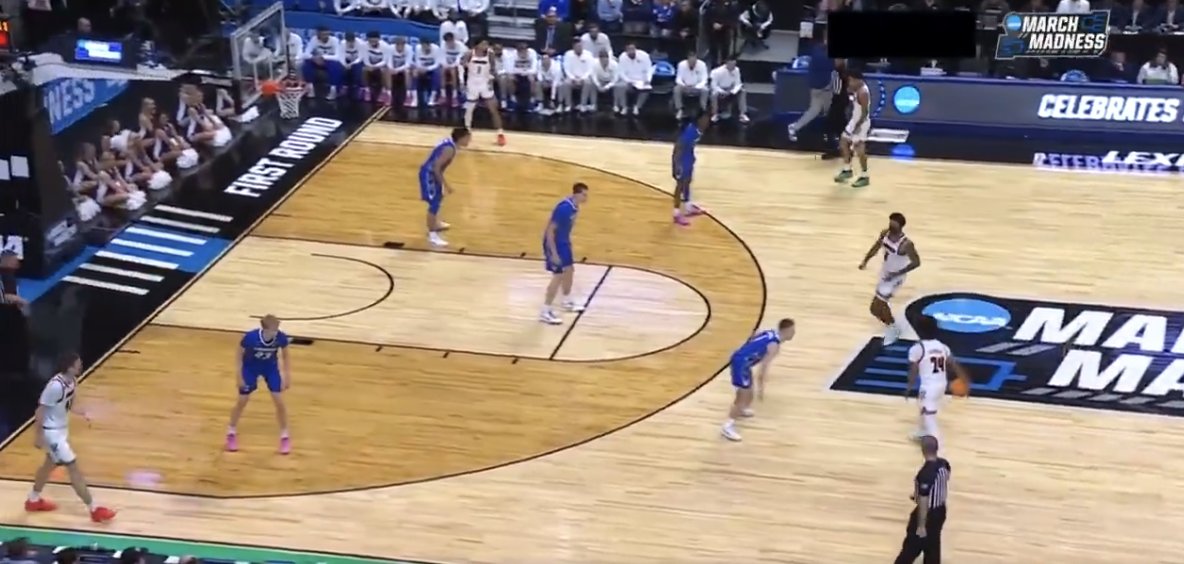 Chucky Hepburn has the place going bonkers outta the gate Louisville Men's Basketball