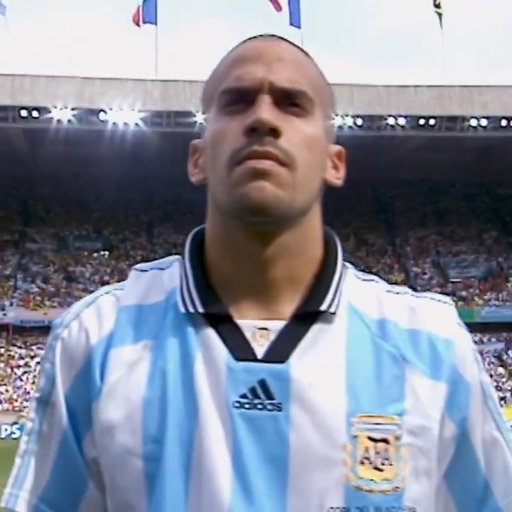Juan Sebastián Verón, cosecha Francia 1998. Categoría y elegancia. Un futbolista distinto 🎩