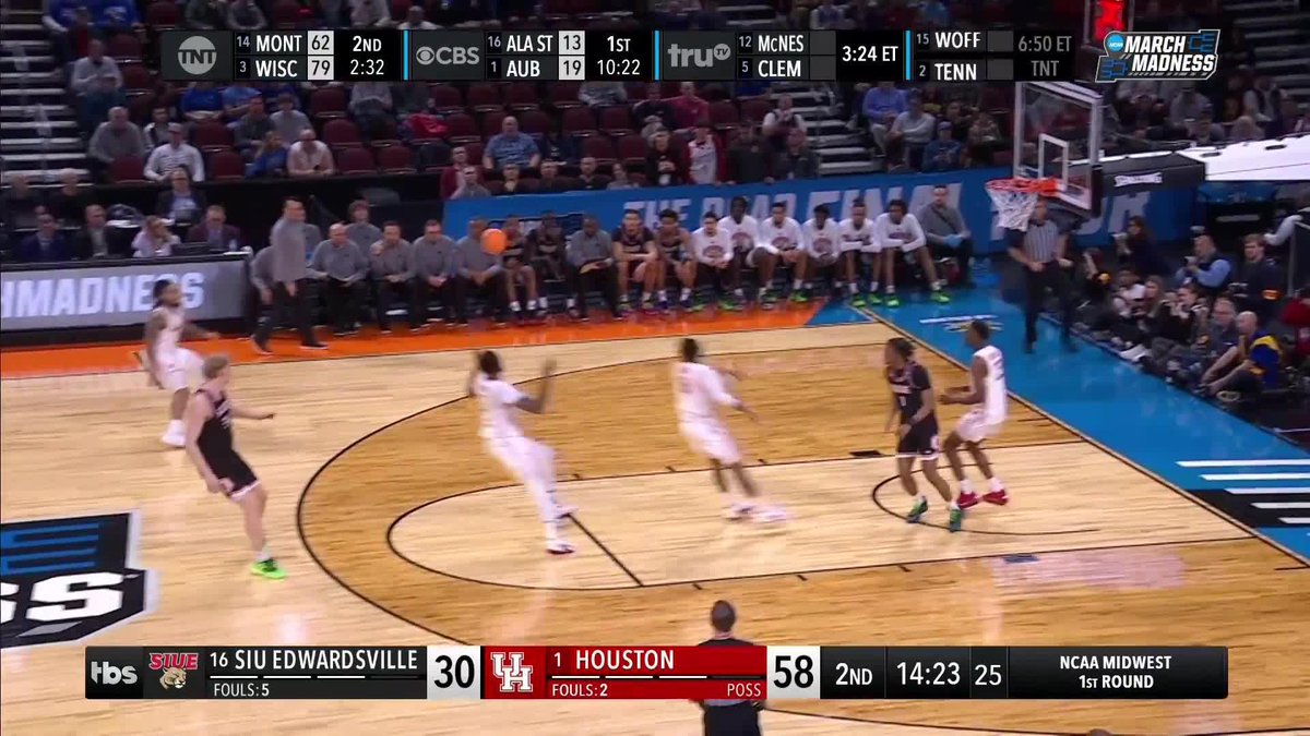Just look at where No. 25 Mercy Miller was when Houston turned it over... What an effort 😳