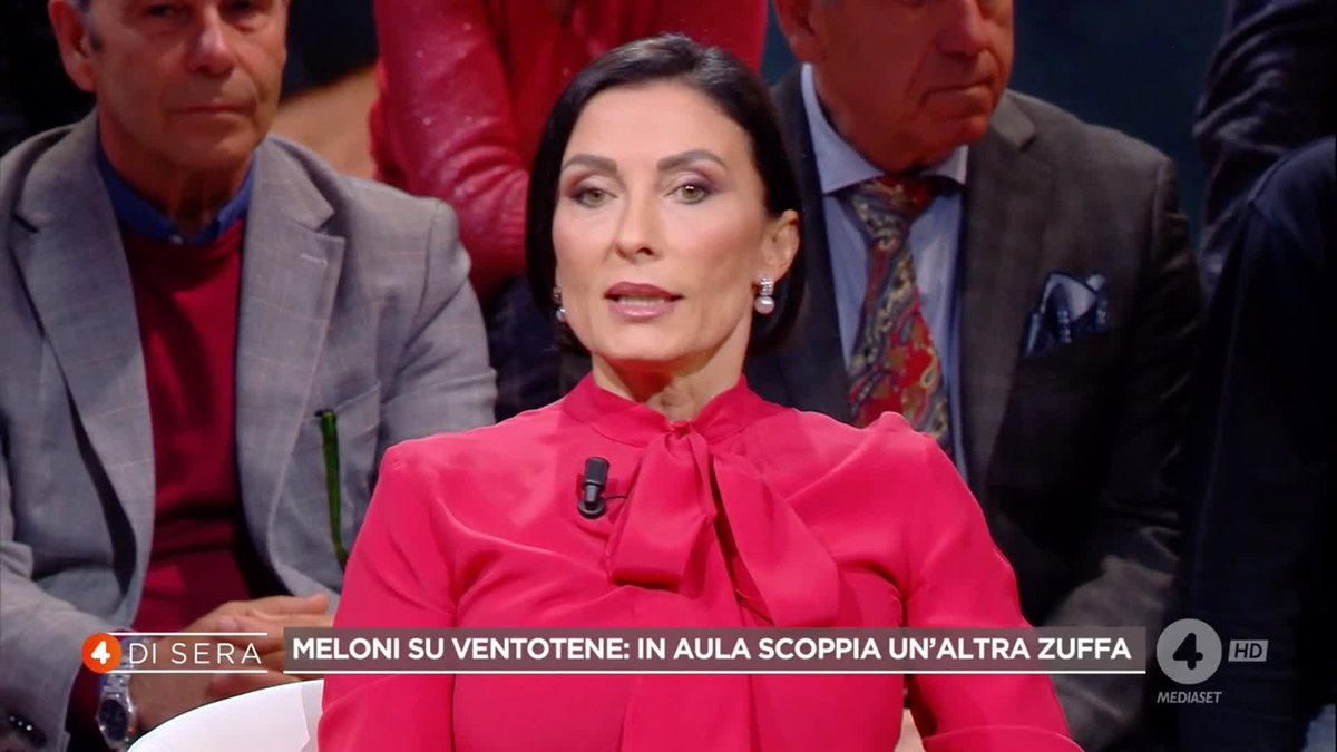 Meloni su Ventotene: in aula scoppia il caos Alessia Morani: "La Meloni ha scelto di provocare il Paese, invece di unirlo" Cosa ne pensate? #4disera in diretta su #Rete4 e in streaming su Mediaset Infinity