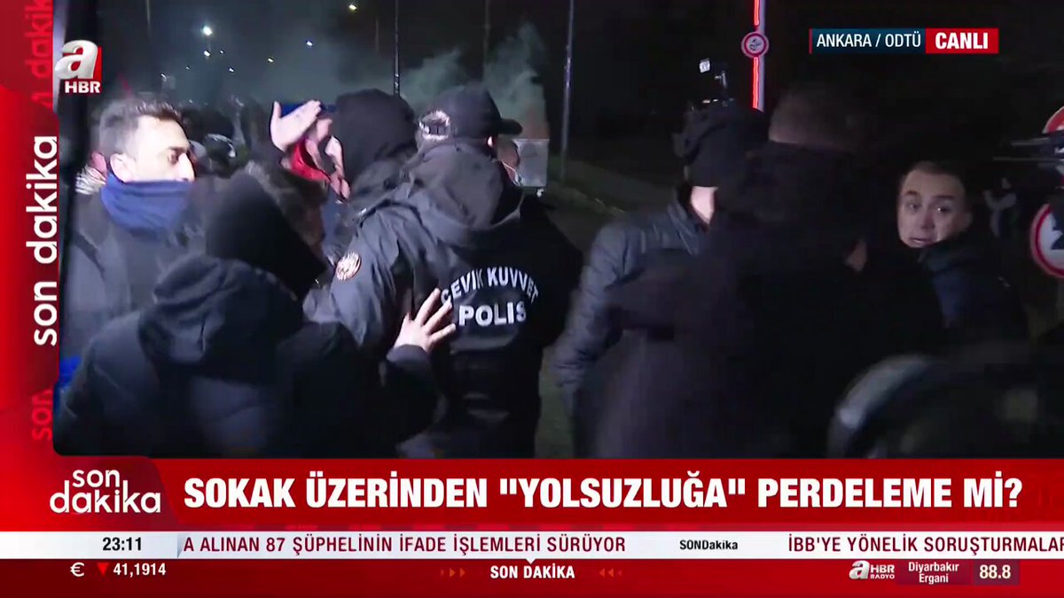 #SONDAKİKA Özel’in çağrısı sonrası sokaklar karıştı! Sokak üzerinden “yolsuzluğa” perdeleme mi?