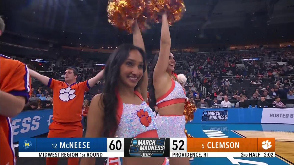 Chase Hunter from deep! #MarchMadness Clemson Basketball