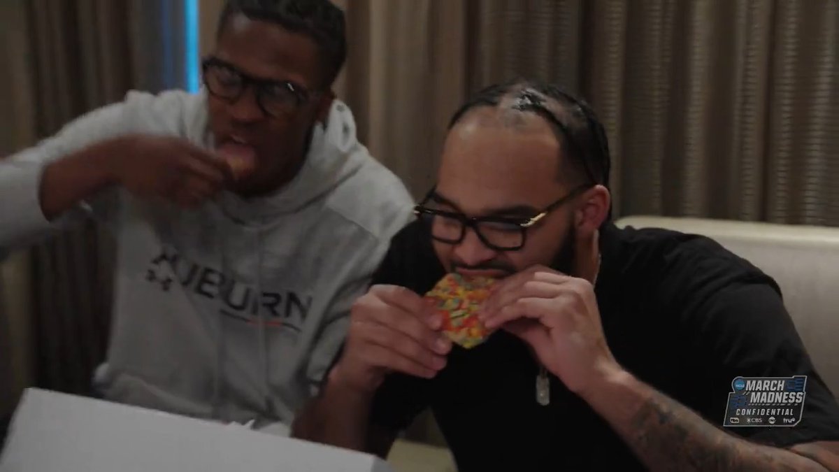 Every team has their traditions… for Auburn Basketball, it's night-before-game cookies.