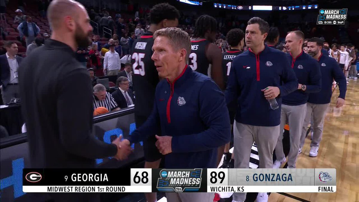 Gonzaga is moving on to take on No. 1 Houston 👀