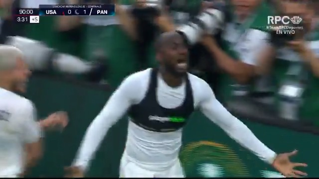 ¡G O L A Z O! Cecilio Waterman anotó el gol de la victoria de Panamá ante Estados Unidos #EstoyMareaRoja