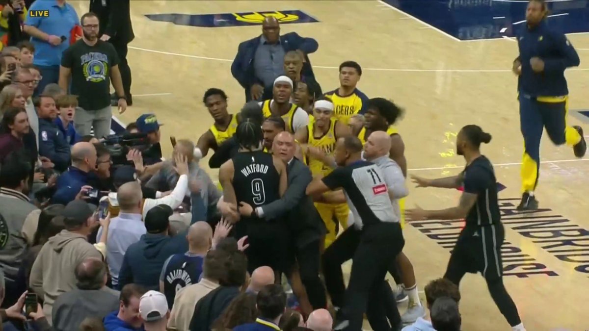 Things got chippy in Indiana 😳 Trendon Watford was ejected while Andrew Nembhard and Myles Turner received a technical foul.