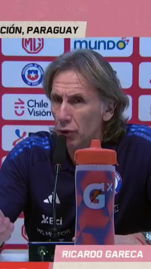"GANANDO ESE PARTIDO CON ECUADOR, CREO QUE NOS VOLVEMOS A ACOMODAR" Ricardo Gareca aseguró que #LaRoja no estuvo fino en ofensiva, y ya piensa en el duelo del martes: "Estamos dolidos por la derrota, pero lo que me interesa es recuperarnos para el martes; no nos bajamos de nada"