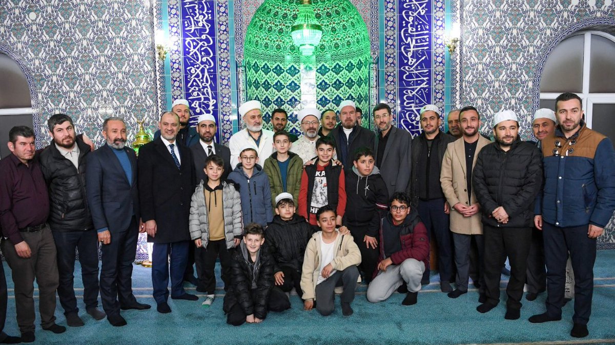 Ankara Yenimahalle’de ikamet eden Yasin kardeşimizin Cumhurbaşkanlığı İletişim Merkezi (CİMER) üzerinden bizlere yaptığı davete icabet ederek teravih namazını Serhat Huzur Camii’nde kıldırdık, Ramazan ayının kardeşlik iklimini hep birlikte yaşadık.