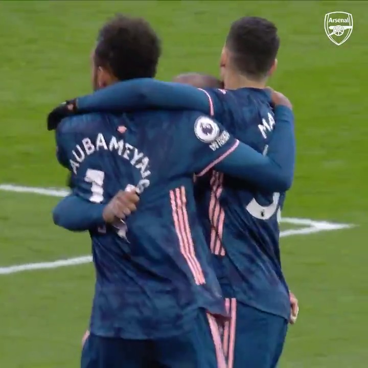 🗓️ OTD in 2021: After going 3-0 down, Arsenal replied with the same to draw 3-3 with West Ham. 🤯 🟣 Lingard (15’) 🟣 Bowen (17’) 🟣 Souček (32’) 🔵 Souček (OG) (38’) 🔵 Dawson (OG) (61’) 🔵 Lacazette (82’)