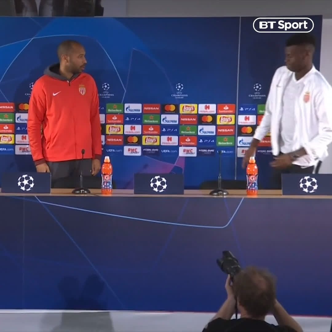 Throwback to Henry teaching Badieashile some manners when he was coaching Monaco. If look could kill 😭😭😭😭