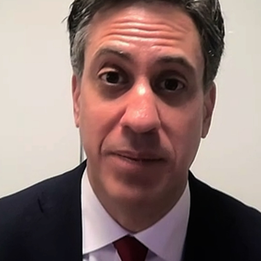 'Why should my listeners believe a word you say?' ＠NickFerrariLBC questions Energy Secretary Ed Miliband on why bills are still going up, despite Labour's pre-electoral promise that they would go down by £300 by 2030.