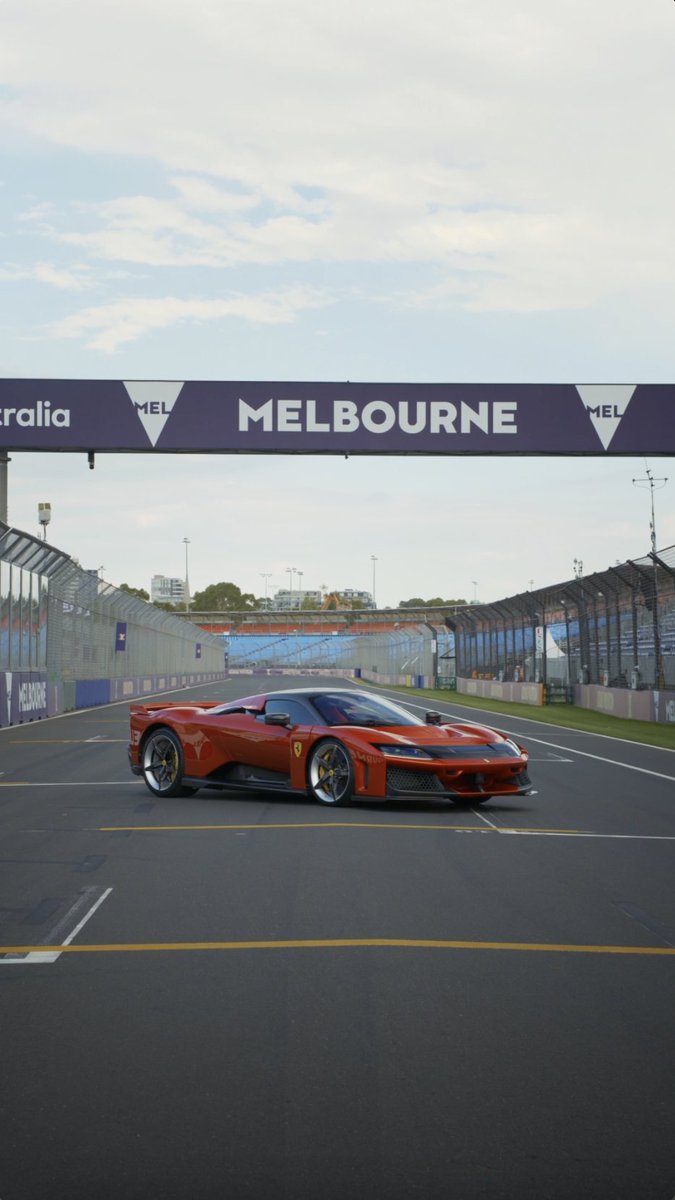 #FerrariF80 meets Australia. #Ferrari