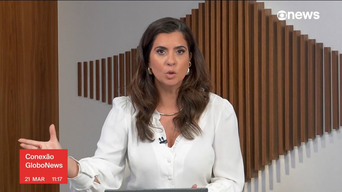 Moraes vota para condenar ré que pichou “Perdeu, mané” em estátua do STF, durante a invasão às sedes dos Três Poderes, em Brasília. Ministro sugere pena de 14 anos de prisão, mais multa de R$ 30 milhões em danos morais. ➡ Assista ao #ConexãoGloboNews: #GloboNews