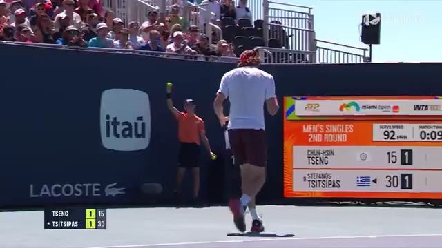 Stef loves a target 🎯 Right on the money from Stefanos Tsitsipas! Miami Open | #MiamiOpen