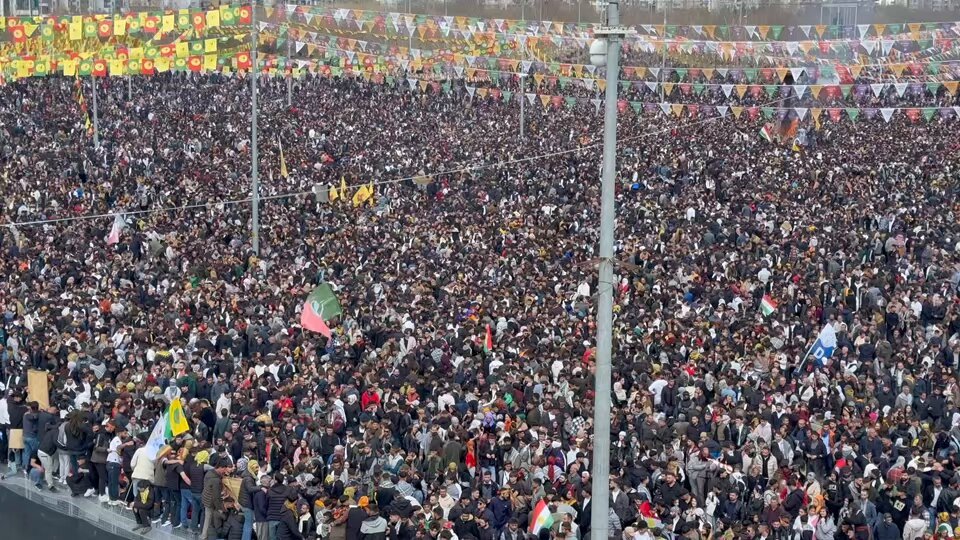 Newroza azadiyê bi heybet bû… (Özgürlük Newrozu görkemliydi.)