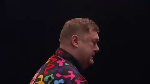 EVANS HOLDS HIS NERVE! Ricky Evans gets past Raymond van Barneveld with a 6-4 victory, sealing proceedings with a 12-darter! 📺 #ET2