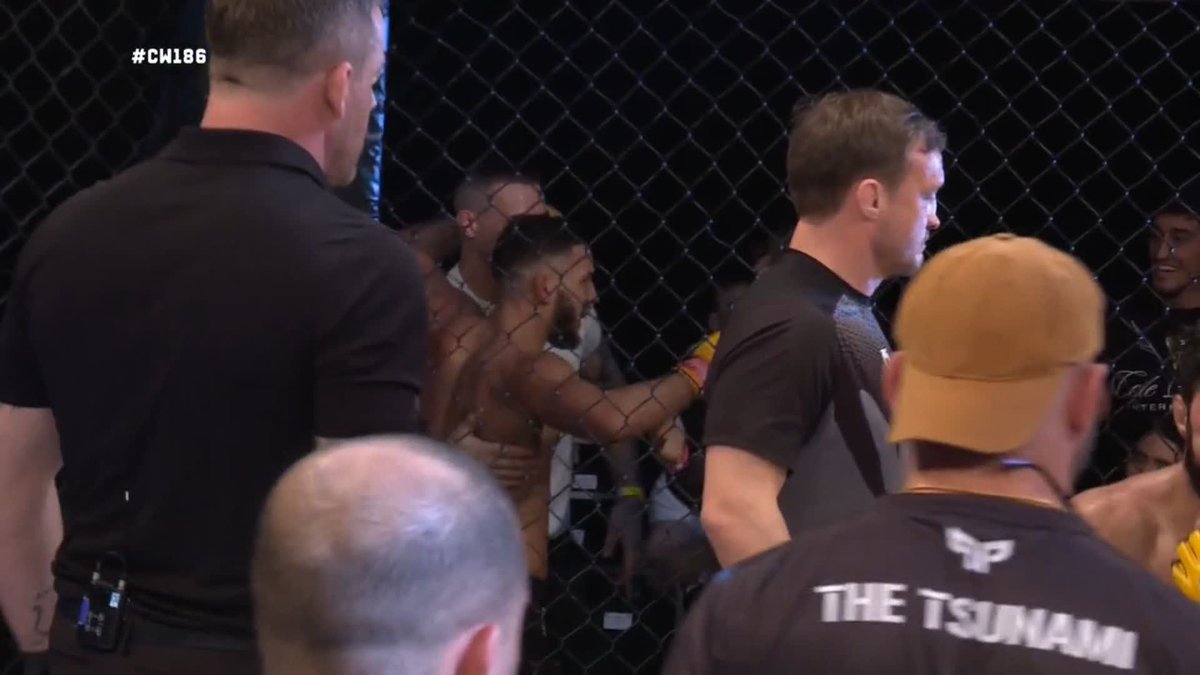 Tariq Pell wins via TKO (doctors stoppage). That is one dangerous left hand on a scary lightweight 😳 #CW186