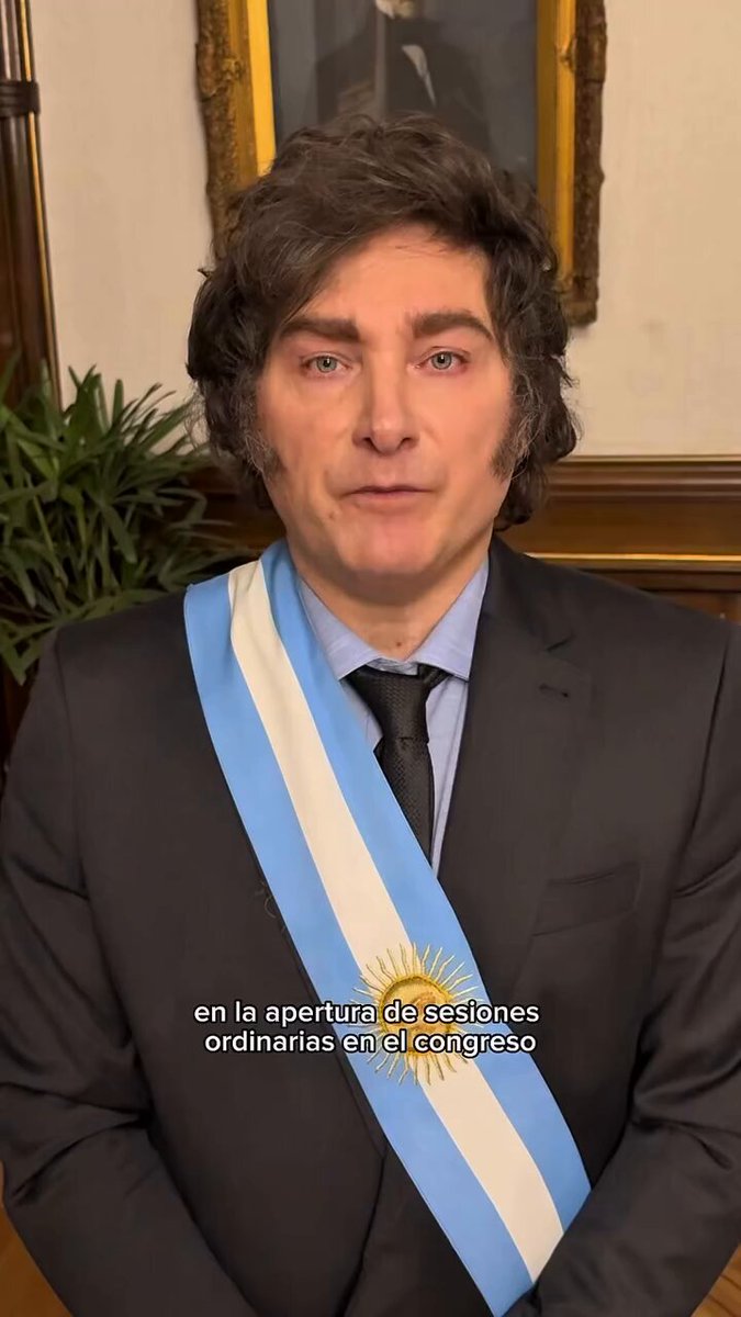 Bueno, aca inventaron que che Milei era especialista en crecimiento económico CON Y SIN DINERO y vos fuiste y lo votaste con las 2 manos... No te sentís un pelotudo ahora viendo como el estafador se arrastra a chupar la pija del FMI para ver si consigue un préstamo?