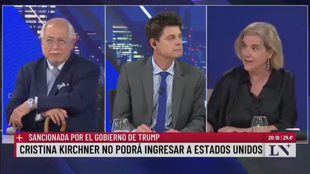 💬 "No es Trump quien le niega la entrada, son las leyes de Estados Unidos". La escritora y analista española Pilar Rahola resaltó que Cristina Kirchner "es una condenada" y afirmó: "Le cayó la ley en la cabeza". 📺 En #MásNación.