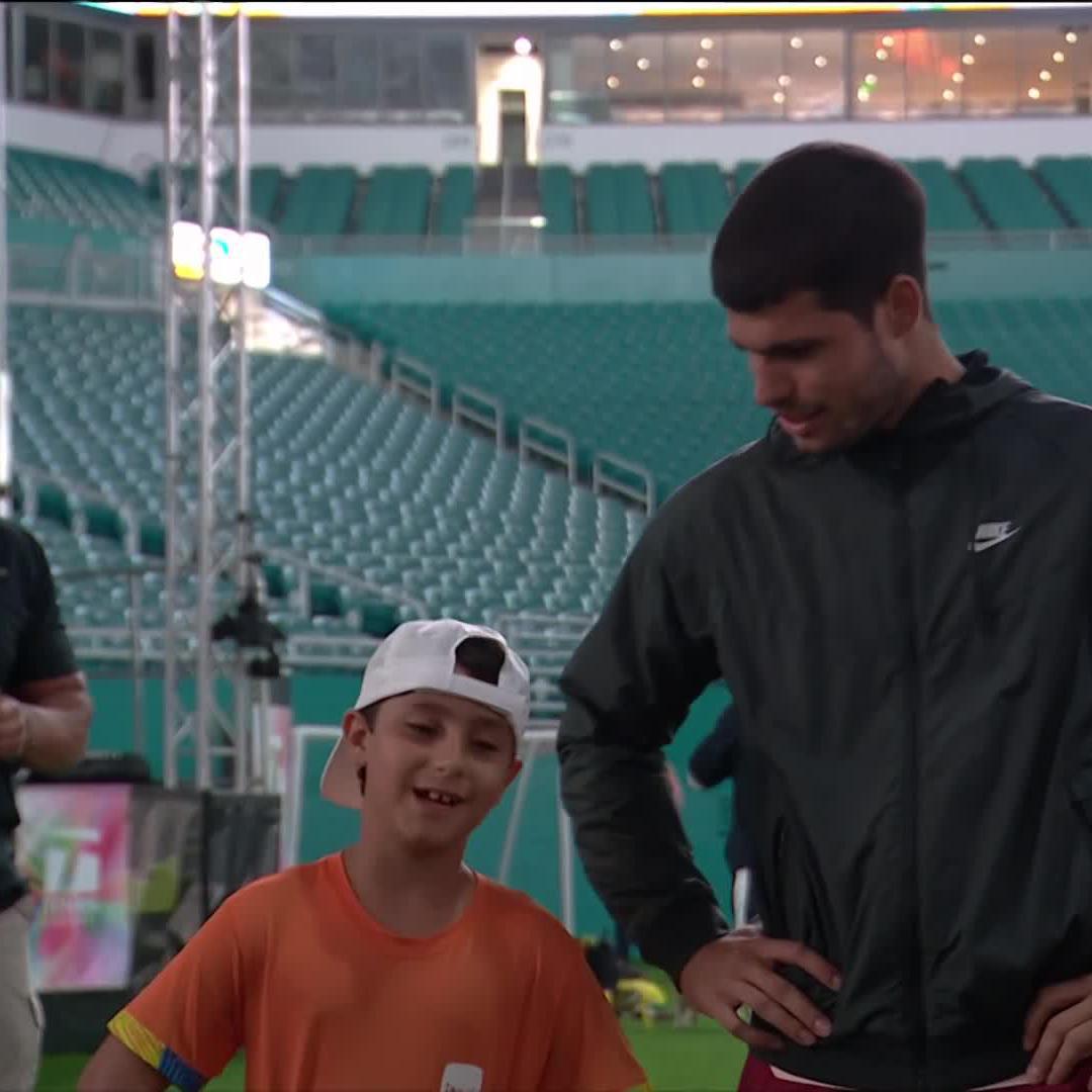 Two kids with big dreams 🙏 Carlos Alcaraz and a young one at #MiamiOpen