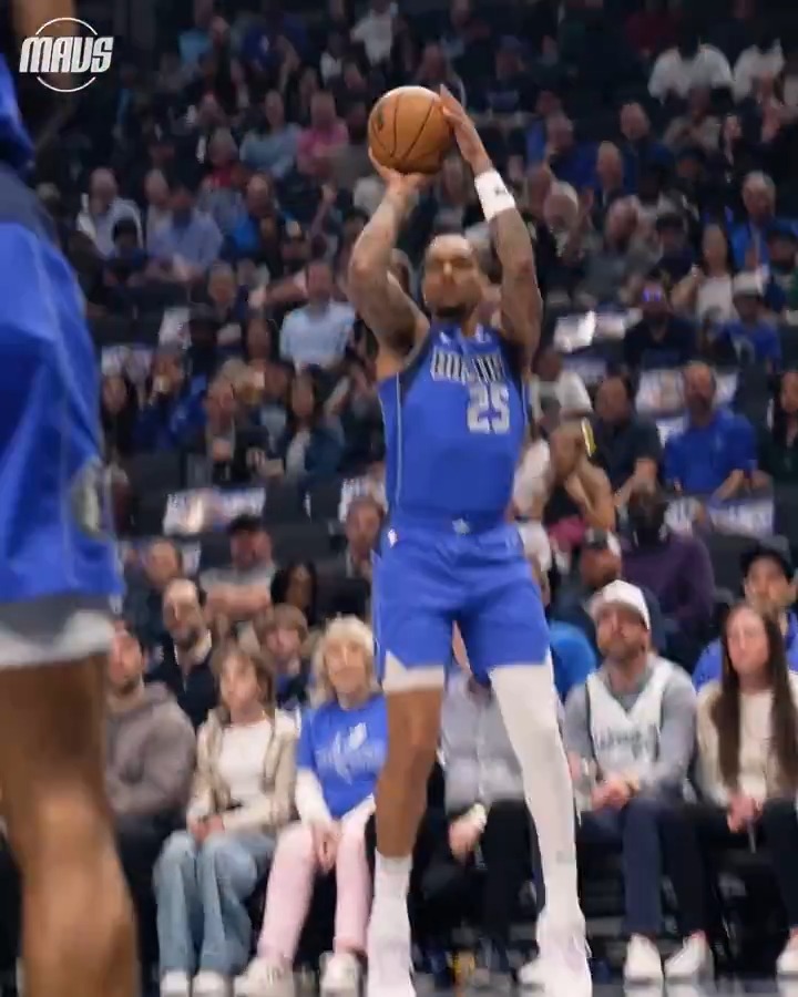 5,000 career points for P.J. 👏