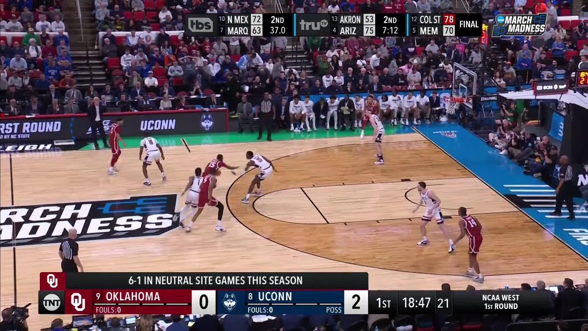 Jeremiah Fears with the SPIN CYCLE 😵‍💫 He's up to 9 PTS early for Oklahoma! #MarchMadness
