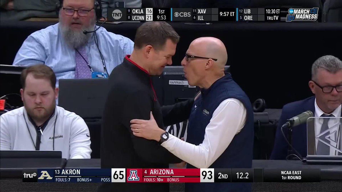 Arizona moves past Akron to advance to the Round of 32 🙌
