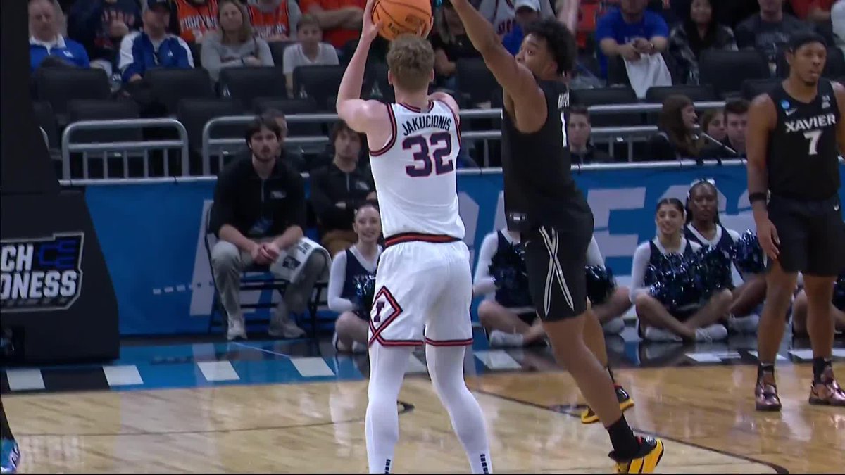 Kasparas Jakucionis FROM DEEEEEEEEEP Illinois Men's Basketball
