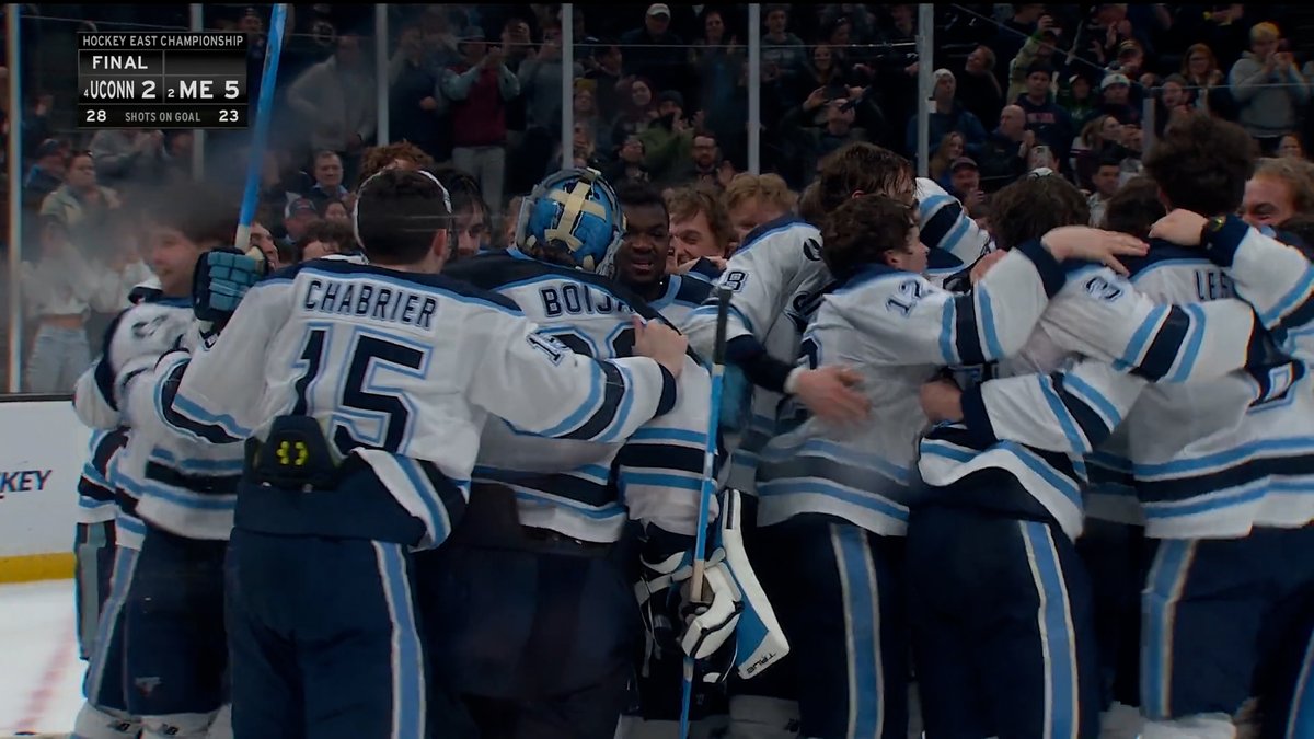 𝐂𝐇𝐀𝐌𝐏𝐒 𝐎𝐍𝐂𝐄 𝐀𝐆𝐀𝐈𝐍 🏆 The Maine Men’s Ice Hockey Black Bears win the @Hockey_East title for the first time since 2004!