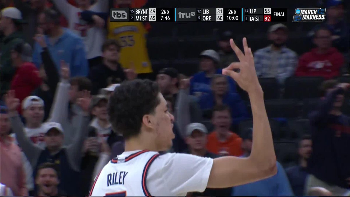 WILL RILEY FROM THE PARKING LOT!! Illinois Men's Basketball